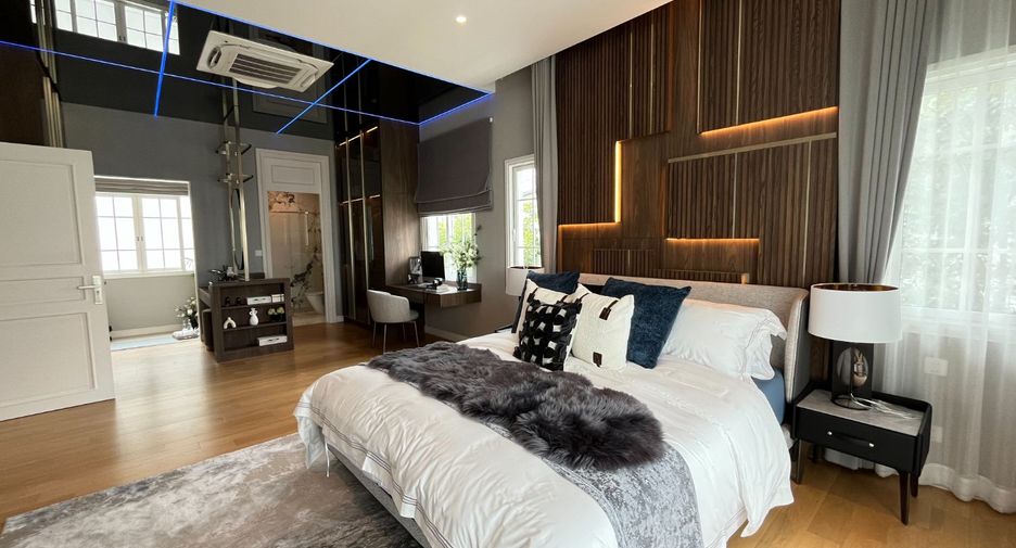 Casa en venta de 4 habitaciones en Mueang Nonthaburi, Nonthaburi