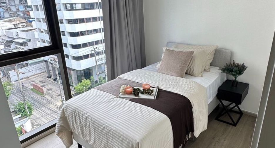 For rent 2 bedrooms condo in Khlong Toei, Bangkok