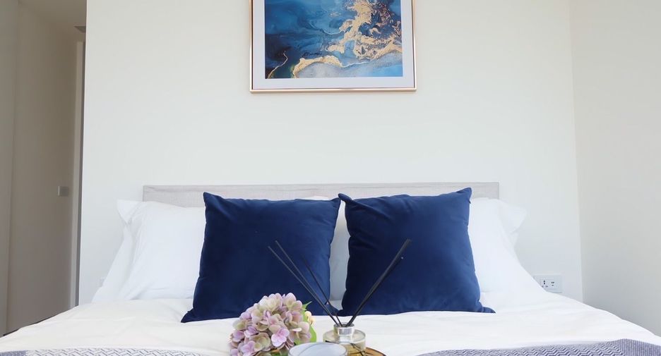 For rent 2 bedrooms condo in Khlong Toei, Bangkok