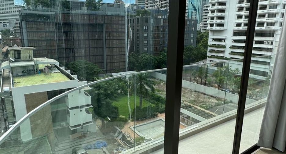 For rent 2 bedrooms condo in Khlong Toei, Bangkok