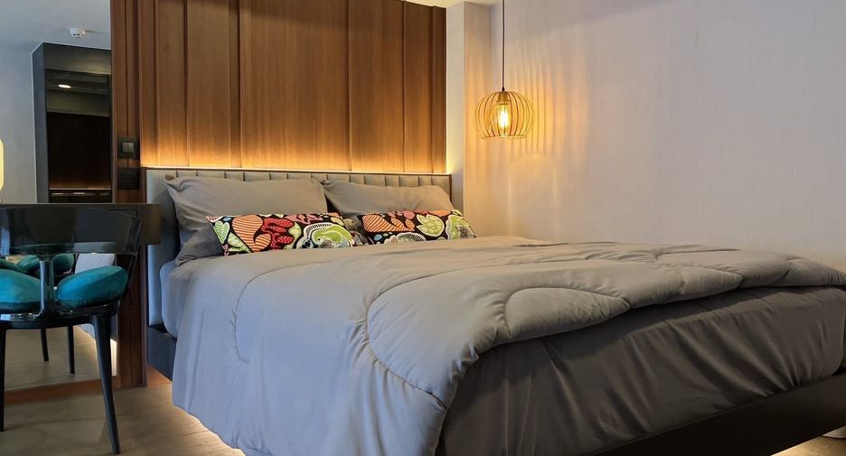 For rent 1 bed condo in Bang Rak, Bangkok