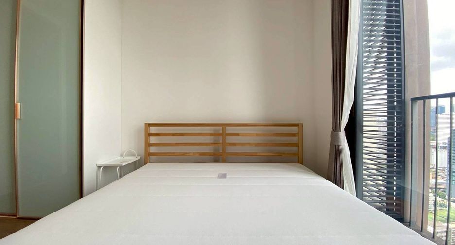 For rent 2 bedrooms condo in Watthana, Bangkok