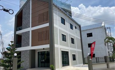 Büro zur Miete und zum Kauf mit 3 Zimmer in Pak Kret, Nonthaburi