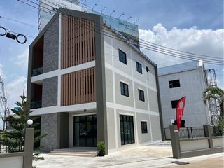 Büro zur Miete und zum Kauf mit 3 Zimmer in Pak Kret, Nonthaburi