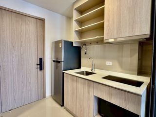 For rent 1 bed condo in Khlong San, Bangkok