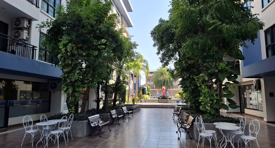 For rent and for sale 1 bed condo in Bang Lamung, Chonburi