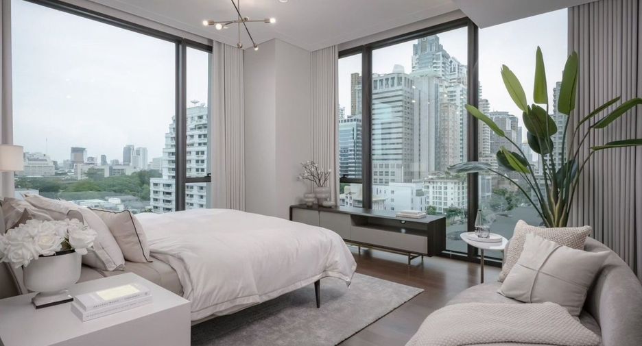 For rent 2 bedrooms apartment in Pathum Wan, Bangkok