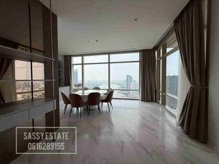 À louer 4 chambres condo à Bang Kho Laem, Bangkok