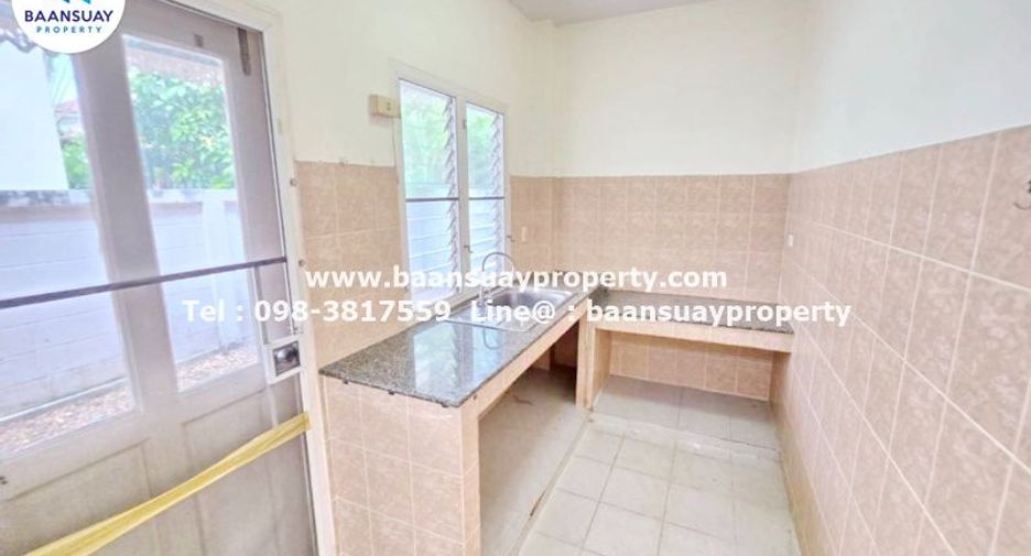 For rent 3 bedrooms house in Mueang Pathum Thani, Pathum Thani
