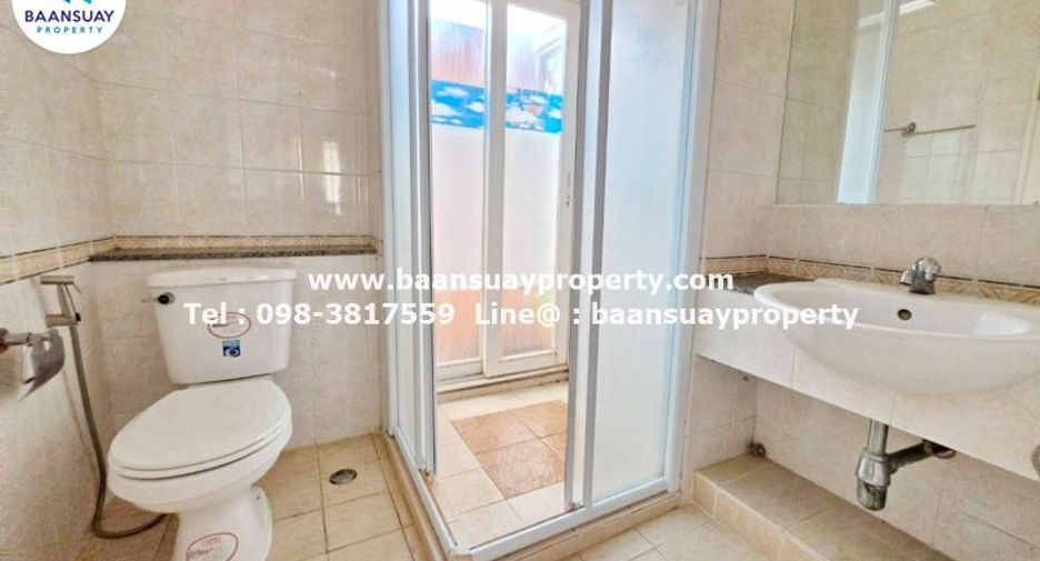 For rent 3 bedrooms house in Mueang Pathum Thani, Pathum Thani