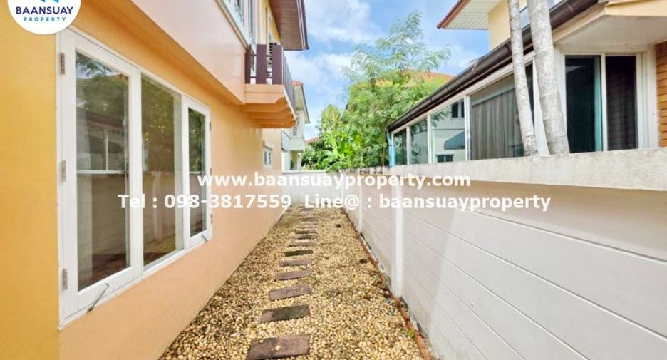 For rent 3 bedrooms house in Mueang Pathum Thani, Pathum Thani