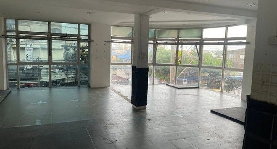 For rent 1 bed office in Suan Luang, Bangkok