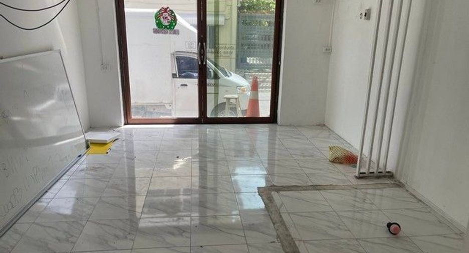 For rent 1 bed office in Suan Luang, Bangkok