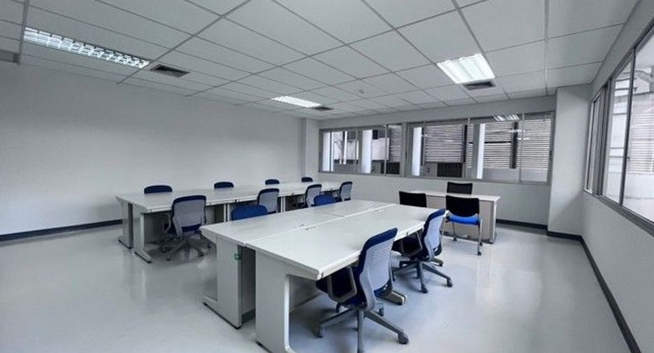 For rent 1 bed office in Bang Rak, Bangkok