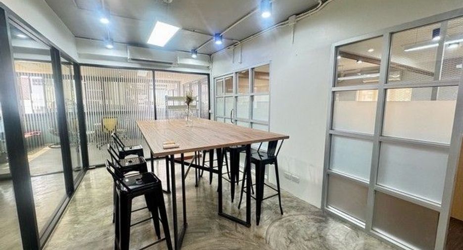 For rent 1 bed office in Bang Rak, Bangkok