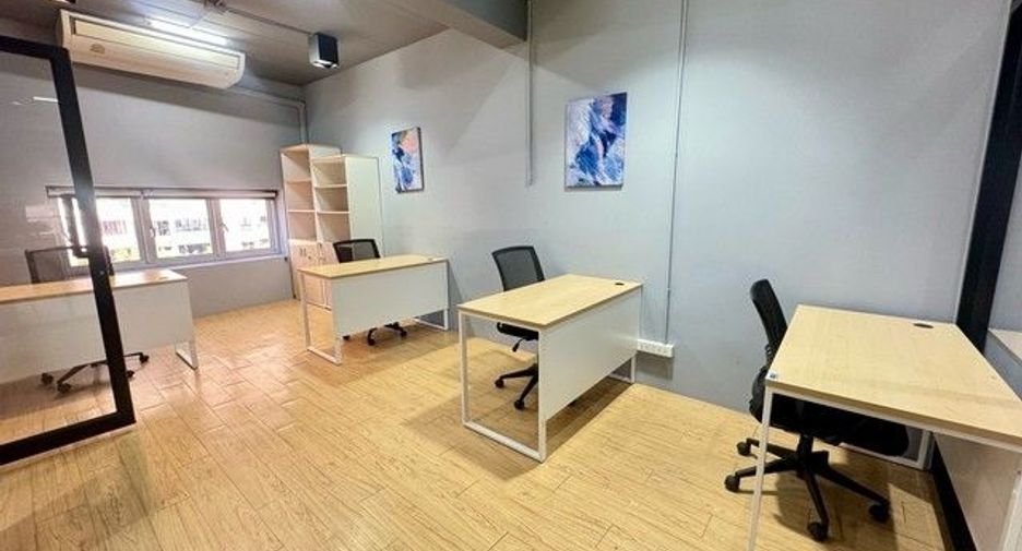 For rent 1 bed office in Bang Rak, Bangkok