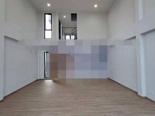 For rent 3 bedrooms office in Chatuchak, Bangkok