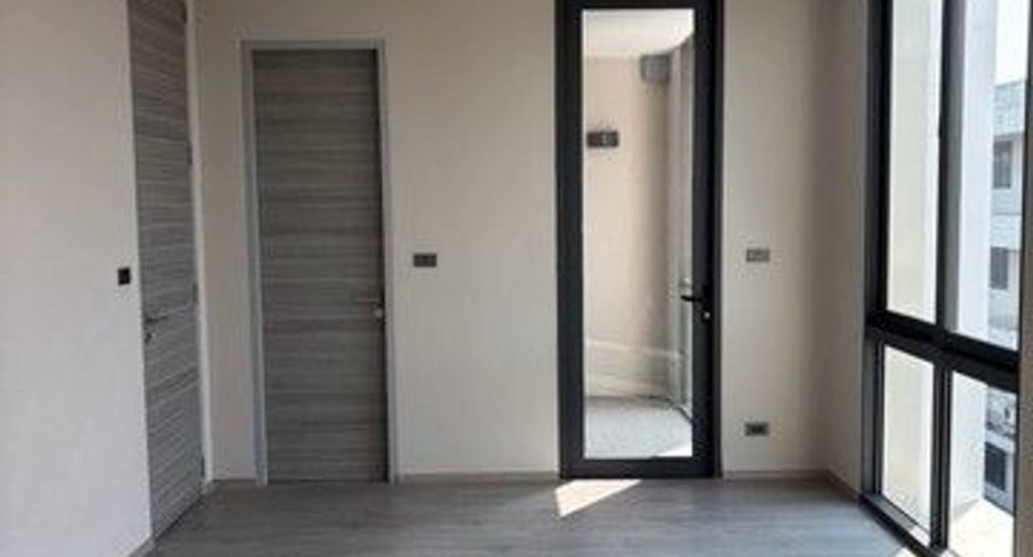 For rent 4 bedrooms office in Suan Luang, Bangkok