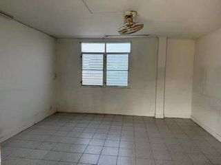 For rent 7 bedrooms office in Phra Khanong, Bangkok