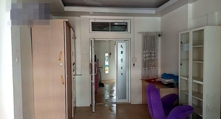 For rent 2 bedrooms retail Space in Ratchathewi, Bangkok
