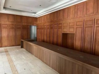 For rent 1 bed retail Space in Pom Prap Sattru Phai, Bangkok