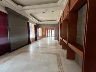For rent 1 bed retail Space in Pom Prap Sattru Phai, Bangkok