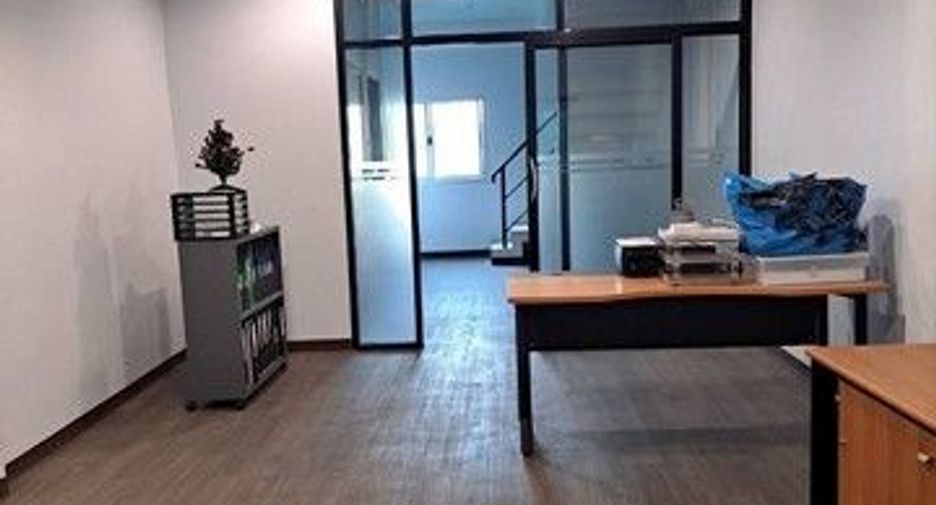 For rent 1 bed retail Space in Chatuchak, Bangkok