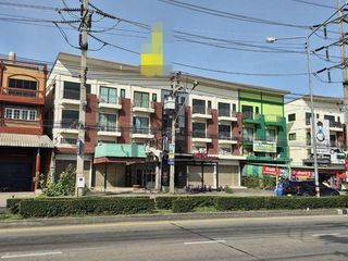 For rent 2 bedrooms retail Space in Bang Bua Thong, Nonthaburi