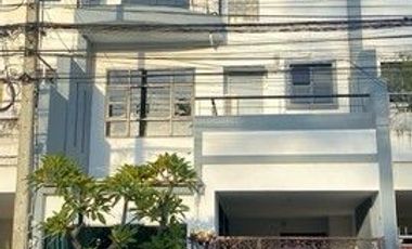 For rent 4 bedrooms house in Bang Na, Bangkok