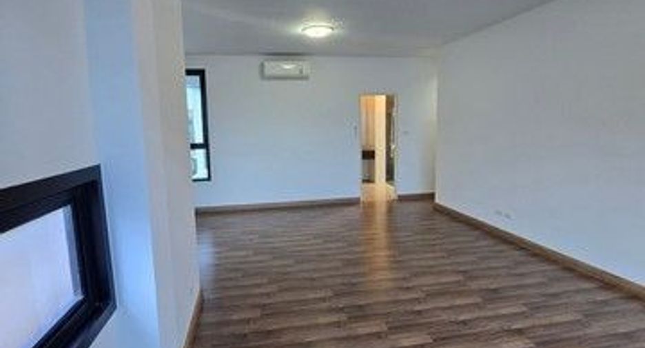 For rent 3 bedrooms house in Bang Bua Thong, Nonthaburi