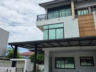 For rent 3 bedrooms house in Bang Bua Thong, Nonthaburi