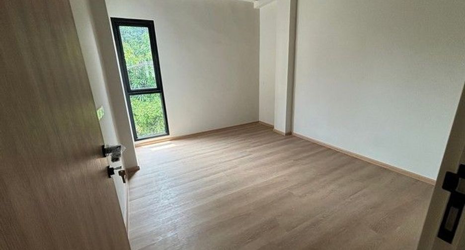 For rent 3 bedrooms house in Bang Na, Bangkok