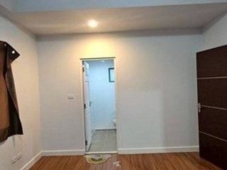 For rent 3 bedrooms house in Phra Samut Chedi, Samut Prakan