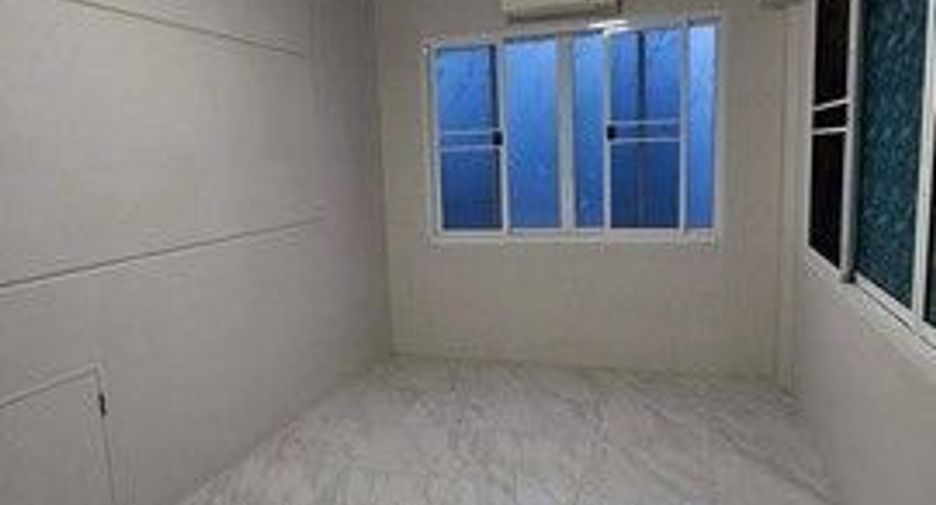 For rent 3 bedrooms house in Phra Samut Chedi, Samut Prakan