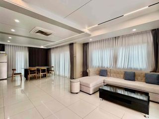 Villa en alquiler de 4 habitaciones en Bang Lamung, Chonburi