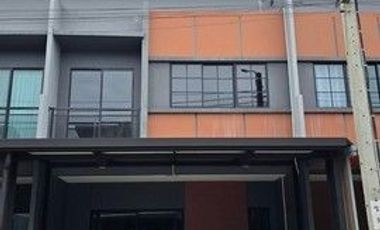 For rent 3 bedrooms house in Chom Thong, Bangkok