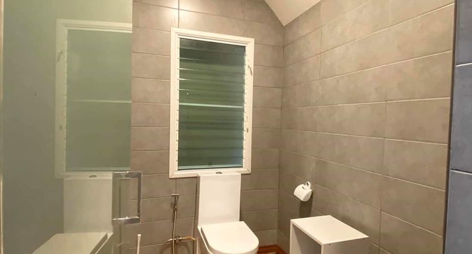 For sale 3 bedrooms villa in Jomtien, Pattaya