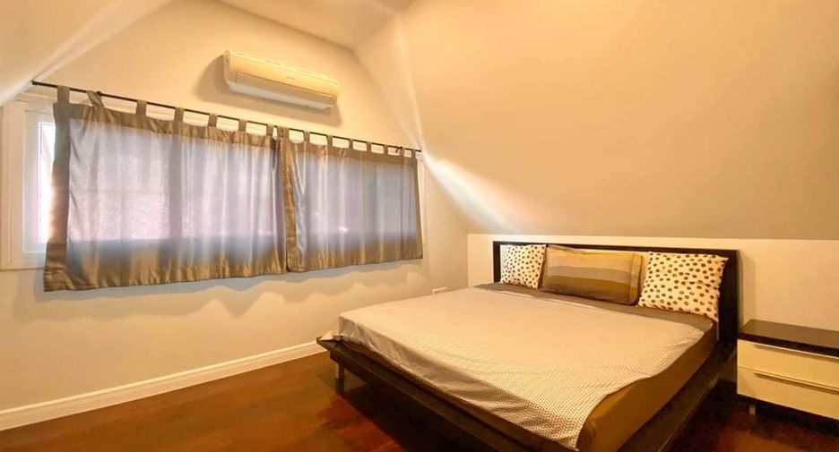 For sale 3 bedrooms villa in Jomtien, Pattaya