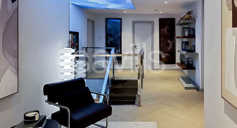 For rent 4 bedrooms condo in Sathon, Bangkok