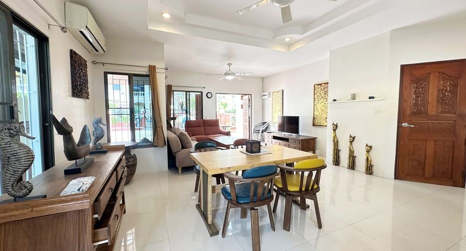 À louer 3 chambres maison à Bang Lamung, Chonburi