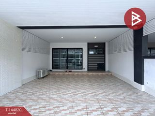 For sale 3 ベッドルーム townhouse in Mueang Chon Buri, Chonburi