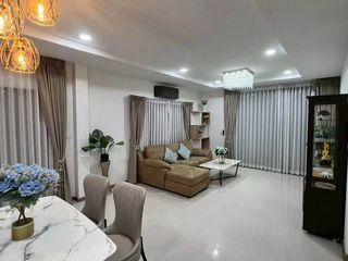 For rent and for sale 4 bedrooms house in Si Racha, Chonburi