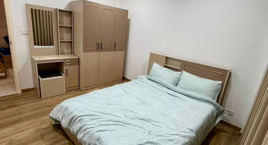 For rent and for sale 4 bedrooms house in Si Racha, Chonburi