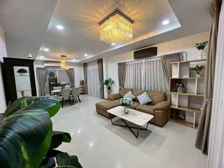 For rent and for sale 4 bedrooms house in Si Racha, Chonburi