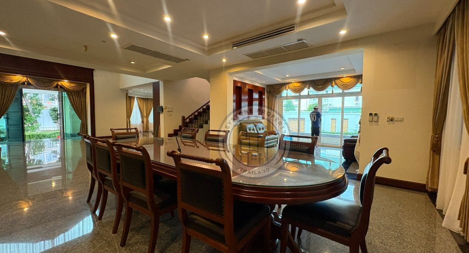 For rent 8 bedrooms villa in Bang Lamung, Chonburi