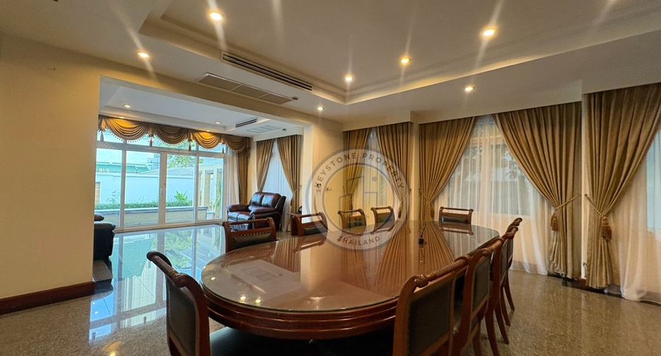 For rent 8 bedrooms villa in Bang Lamung, Chonburi