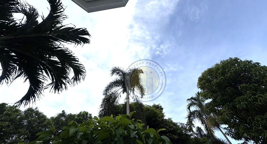For rent 8 bedrooms villa in Bang Lamung, Chonburi
