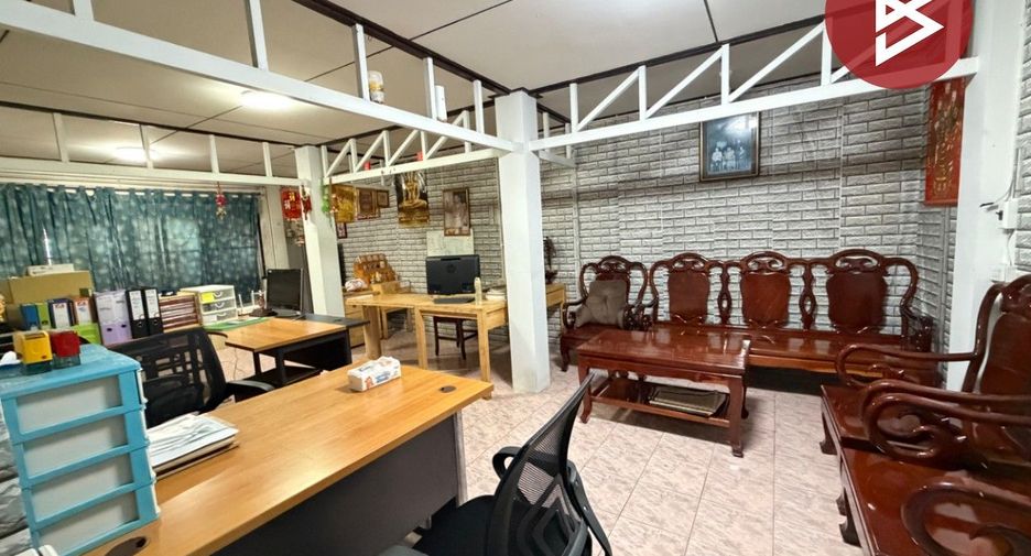 For sale warehouse in Mueang Samut Prakan, Samut Prakan