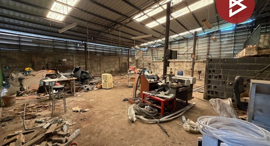 For sale warehouse in Mueang Samut Prakan, Samut Prakan
