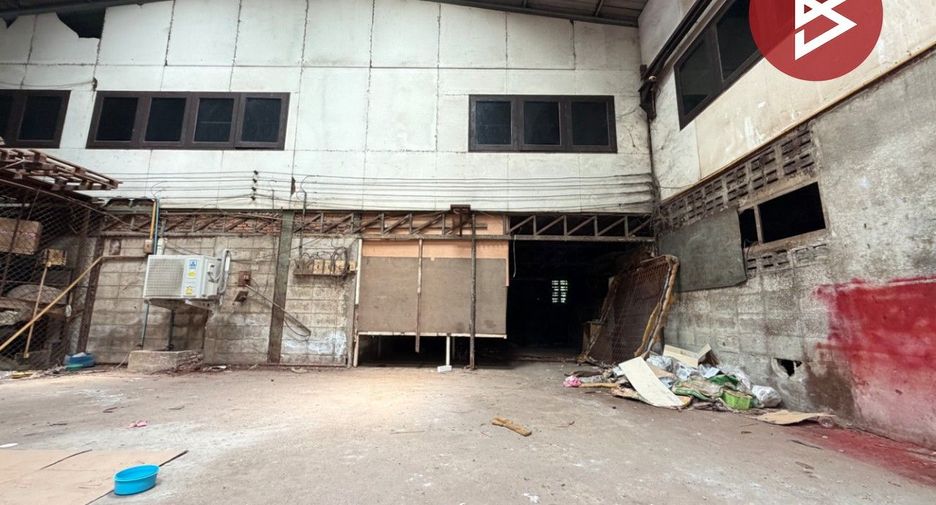 For sale warehouse in Mueang Samut Prakan, Samut Prakan